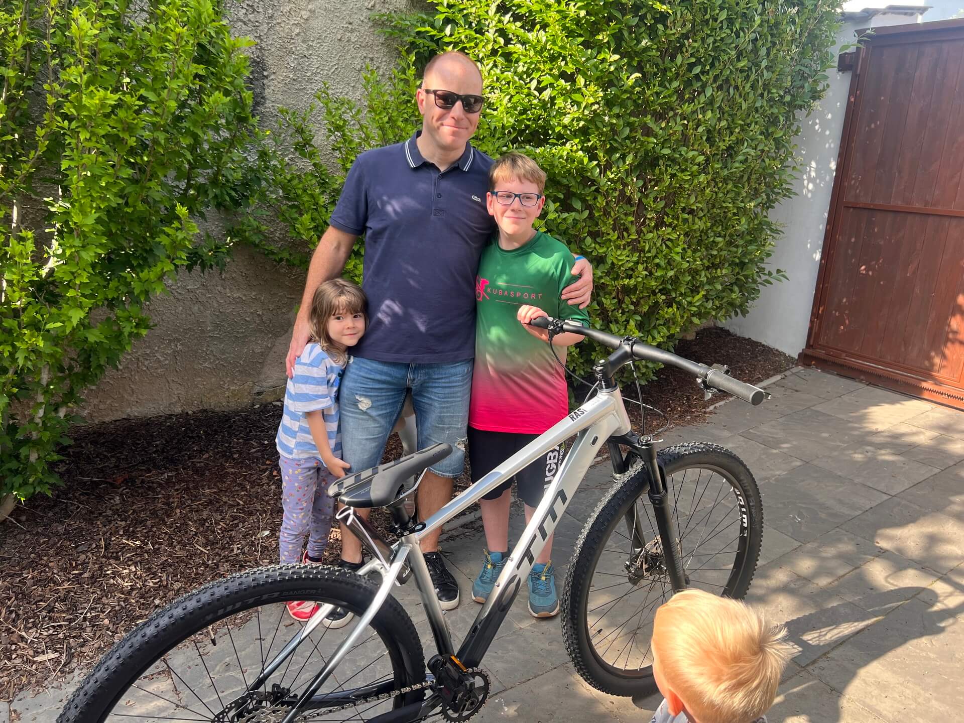 daruj deťom bicykel honza